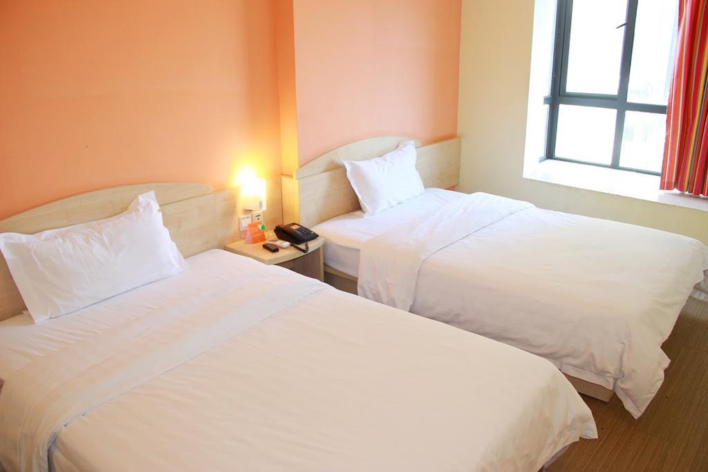 7Days Inn Guangzhou Tianhe Tangxia Junjing Huayuan Exterior foto